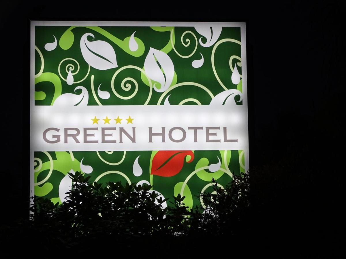 Green Hotel Motel Верджате Екстер'єр фото