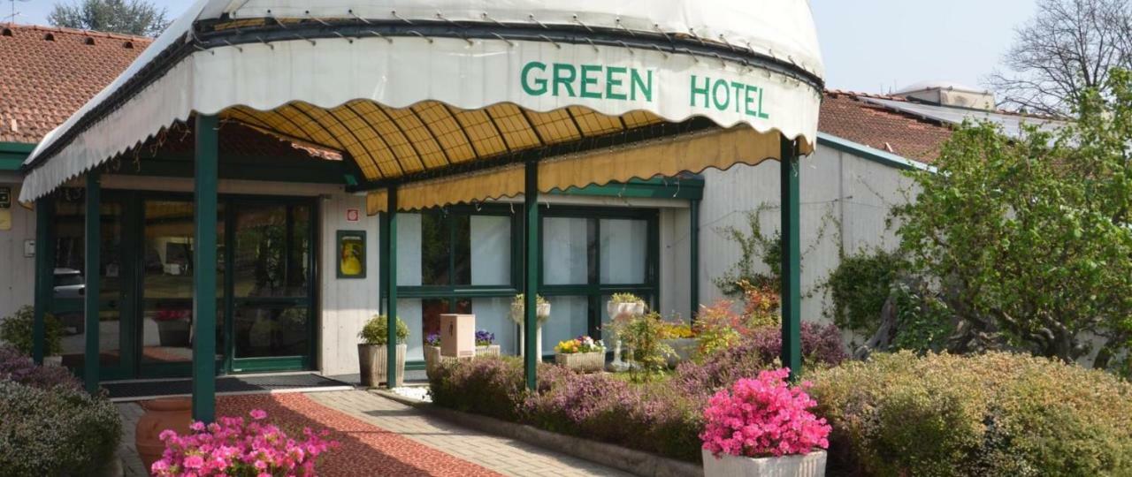 Green Hotel Motel Верджате Екстер'єр фото